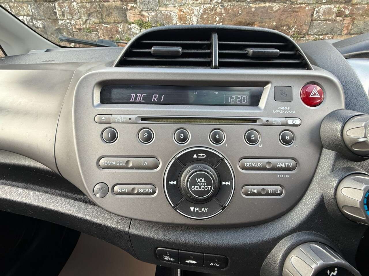 2011 HONDA JAZZ 2011 HONDA JAZZ