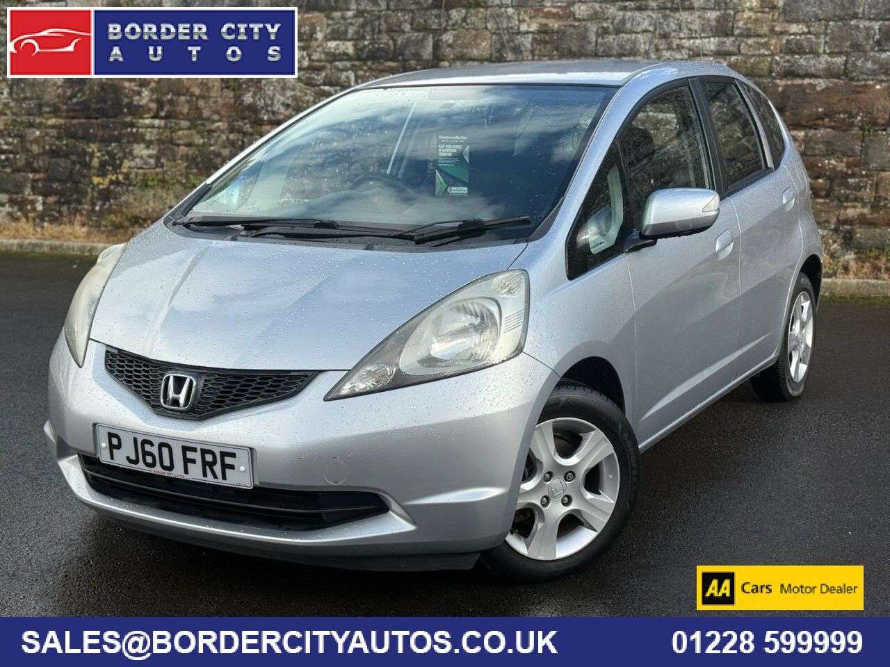 A 2011 HONDA JAZZ 1.4 i-VTEC ES Hatchback 5dr Petrol Manual Euro 5 (99 ps) SUPERB HISTORY A 2011 HONDA JAZZ 1.4 i-VTEC ES Hatchback 5dr Petrol Manual Euro 5 (99 ps) SUPERB HISTORY