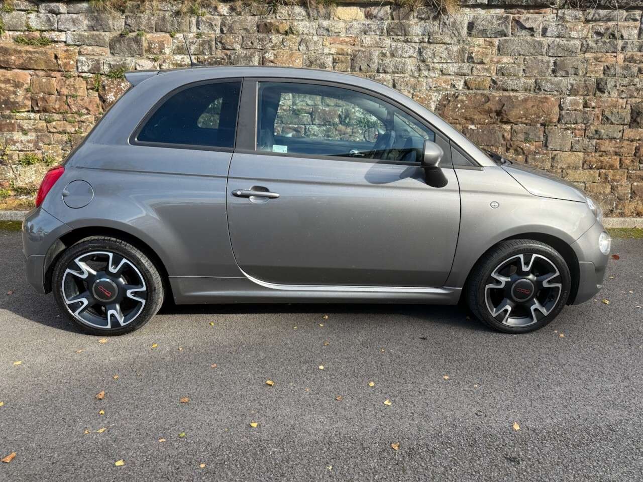 2018 FIAT 500 2018 FIAT 500
