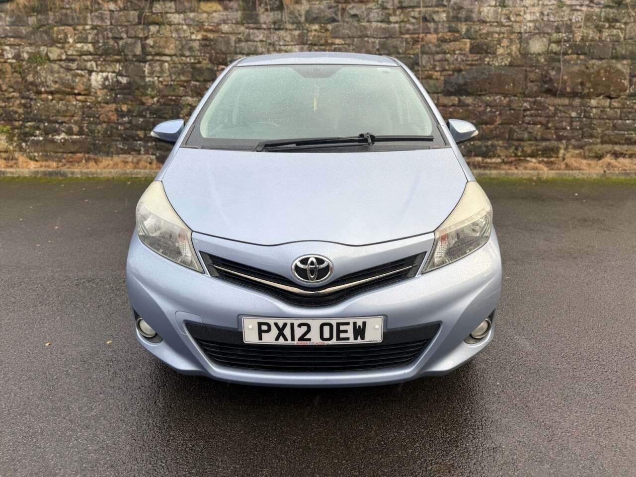 A 2012 TOYOTA YARIS 1.33 Dual VVT-i SR Hatchback 5dr Petrol Manual Euro 5 (101 ps) REVERSE CAME A 2012 TOYOTA YARIS 1.33 Dual VVT-i SR Hatchback 5dr Petrol Manual Euro 5 (101 ps) REVERSE CAME