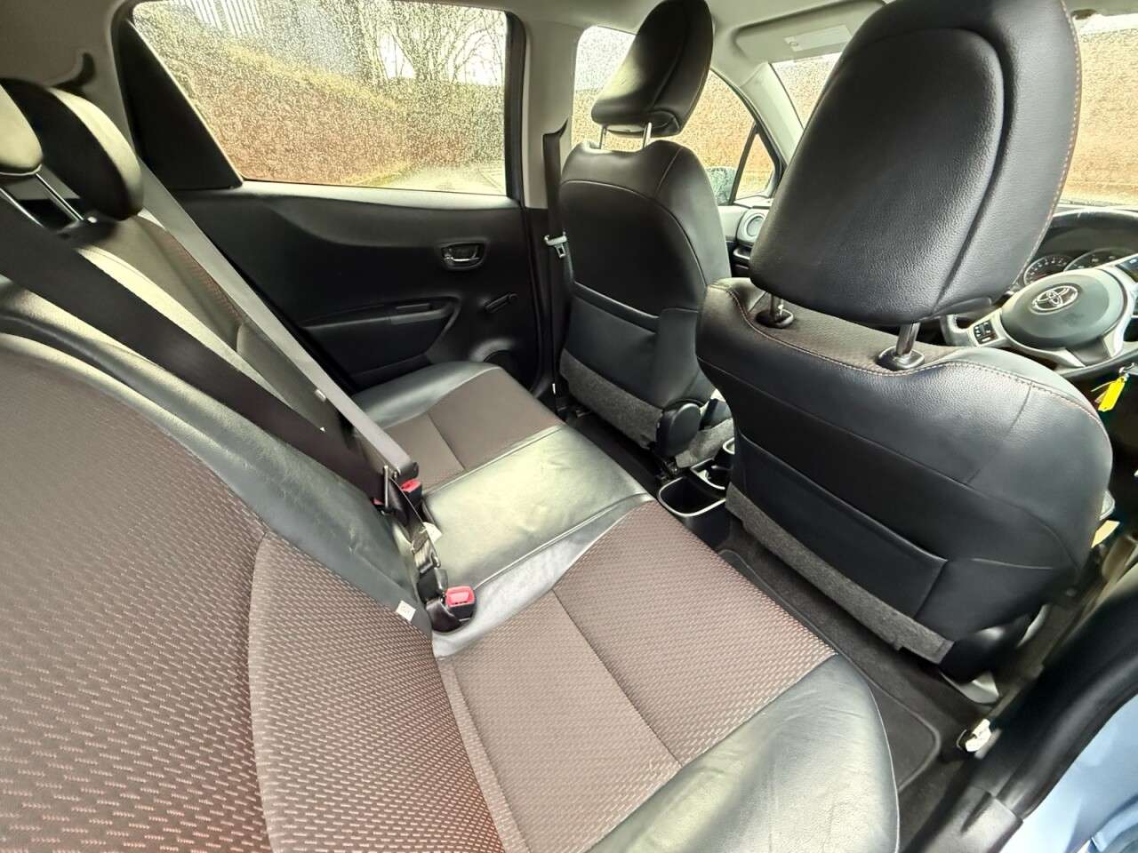 2012 TOYOTA YARIS 2012 TOYOTA YARIS