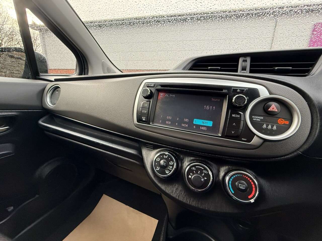 2012 TOYOTA YARIS 2012 TOYOTA YARIS