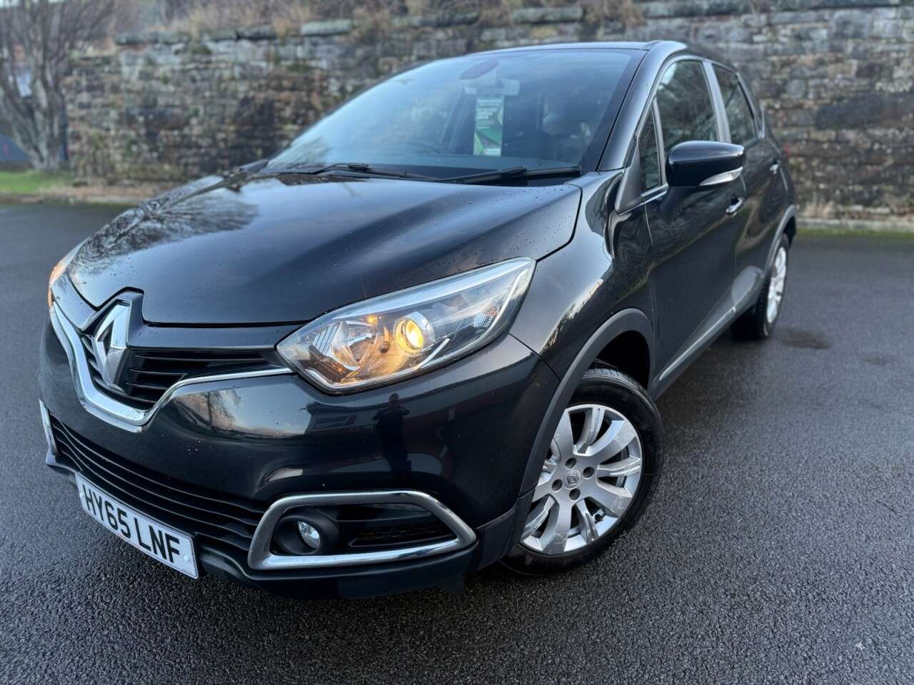 A 2015 RENAULT CAPTUR 1.5 dCi ENERGY Expression + SUV 5dr Diesel Manual Euro 6 (s/s) (90 ps) JUST A 2015 RENAULT CAPTUR 1.5 dCi ENERGY Expression + SUV 5dr Diesel Manual Euro 6 (s/s) (90 ps) JUST