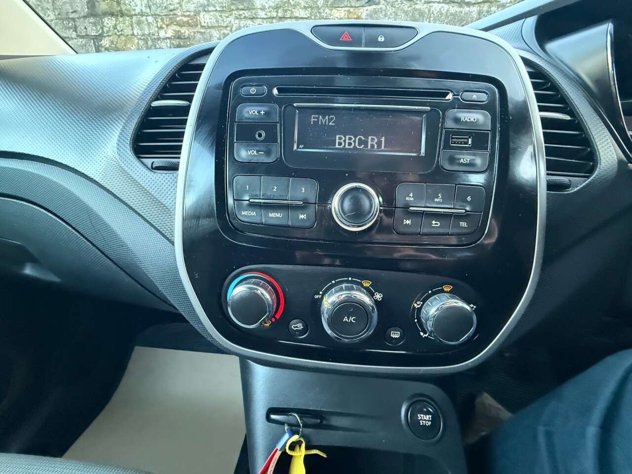 2015 RENAULT CAPTUR 2015 RENAULT CAPTUR