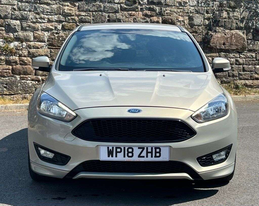 A 2018 FORD FOCUS 1.0T EcoBoost ST-Line Hatchback 5dr Petrol Manual Euro 6 (s/s) (140 ps) WET A 2018 FORD FOCUS 1.0T EcoBoost ST-Line Hatchback 5dr Petrol Manual Euro 6 (s/s) (140 ps) WET