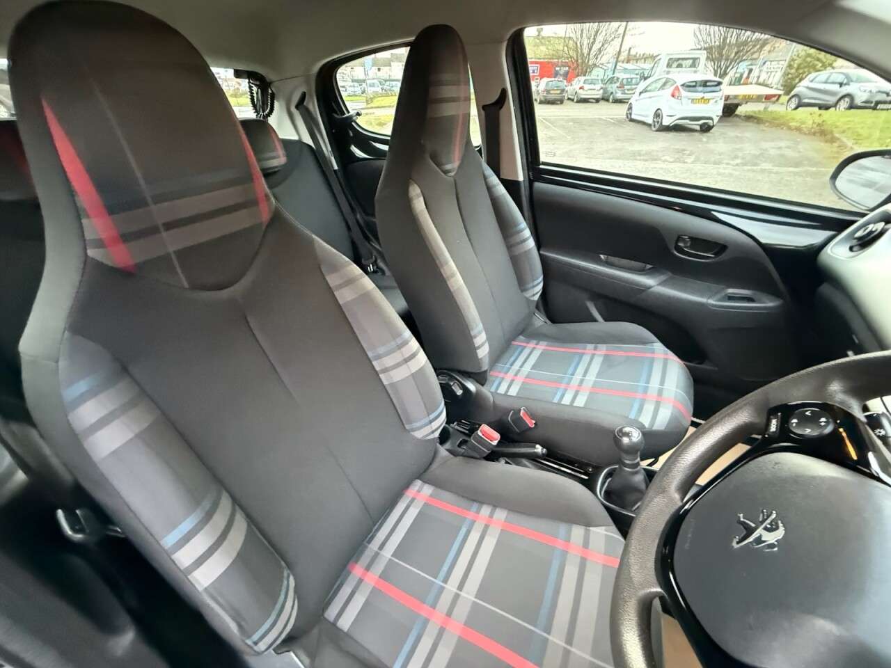 2014 PEUGEOT 108 2014 PEUGEOT 108