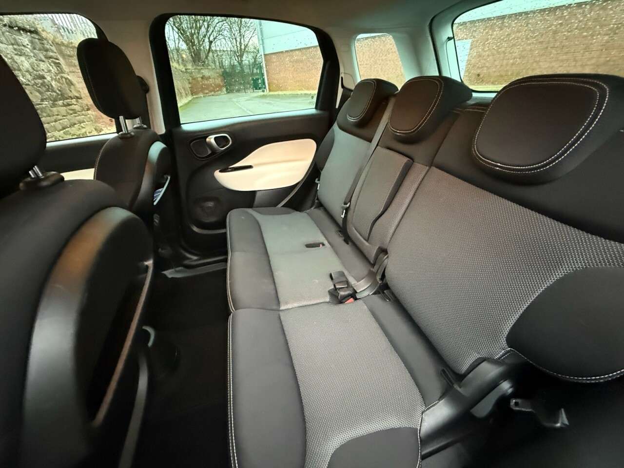 2015 FIAT 500L 2015 FIAT 500L