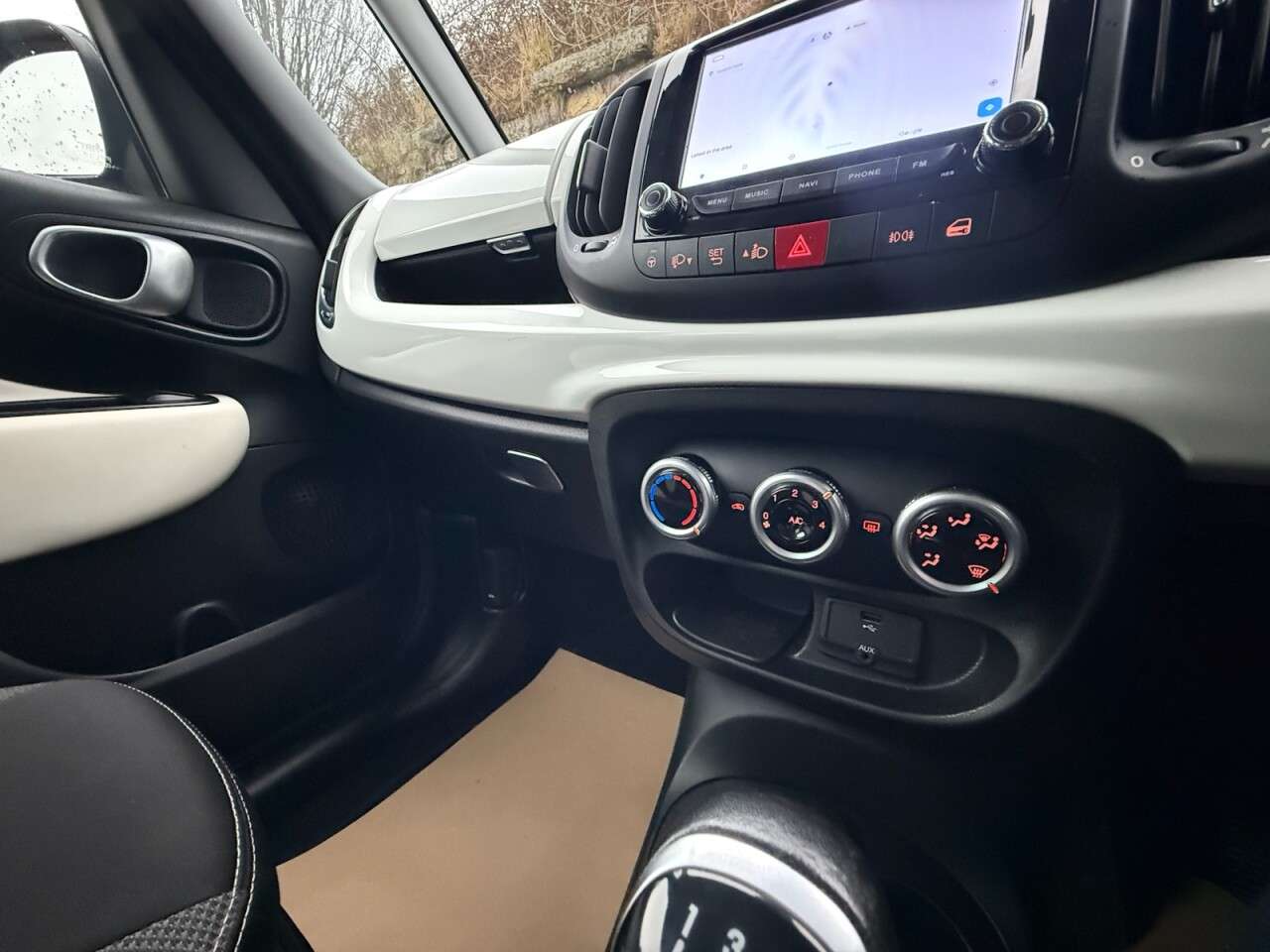 2015 FIAT 500L 2015 FIAT 500L