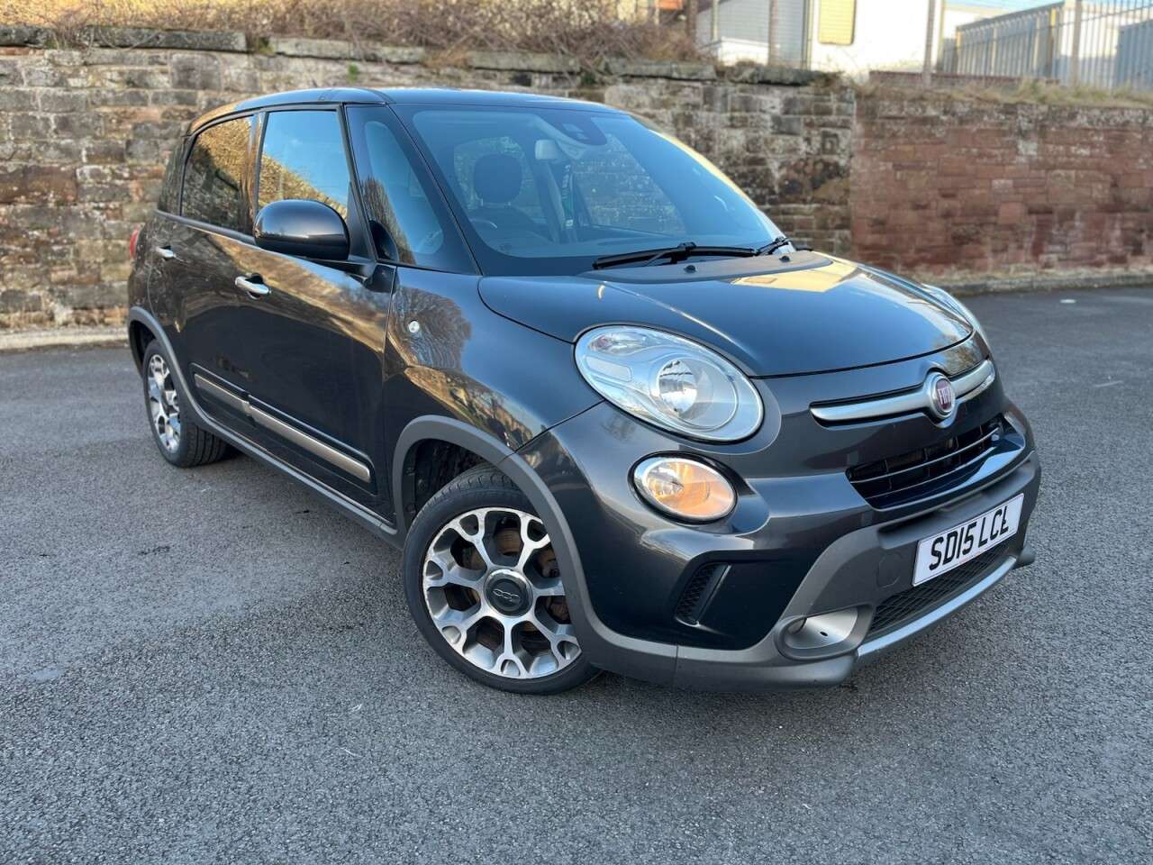 A 2015 FIAT 500L 1.4 Trekking MPV 5dr Petrol Manual Euro 6 (95 bhp) FAMILY FRIENDLY HATCHBAC A 2015 FIAT 500L 1.4 Trekking MPV 5dr Petrol Manual Euro 6 (95 bhp) FAMILY FRIENDLY HATCHBAC
