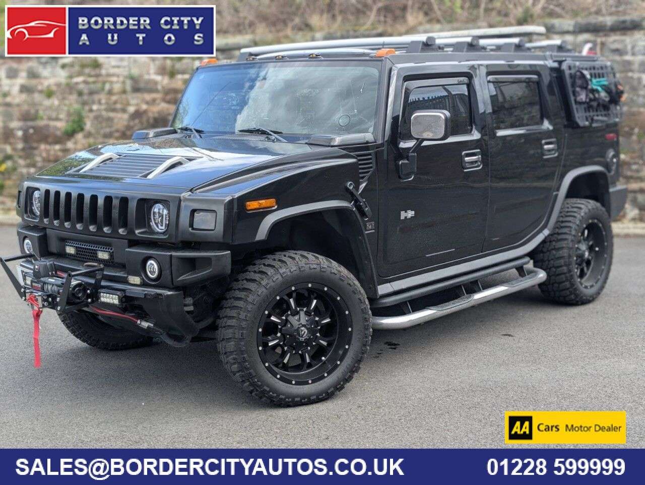A 2004 HUMMER H2 6.0L (CHAUFFEURED HIRE ONLY NOT FOR SALE) HUMMER H2 SPECIALIST VEHICLE A 2004 HUMMER H2 6.0L (CHAUFFEURED HIRE ONLY NOT FOR SALE) HUMMER H2 SPECIALIST VEHICLE