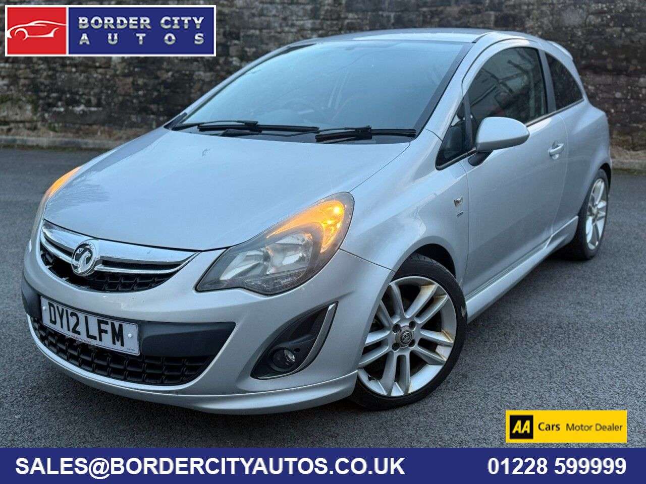 A 2012 VAUXHALL CORSA 1.4 16V SRi Hatchback 3dr Petrol Manual Euro 5 (100 ps) BARGAIN CAR FOR UND A 2012 VAUXHALL CORSA 1.4 16V SRi Hatchback 3dr Petrol Manual Euro 5 (100 ps) BARGAIN CAR FOR UND