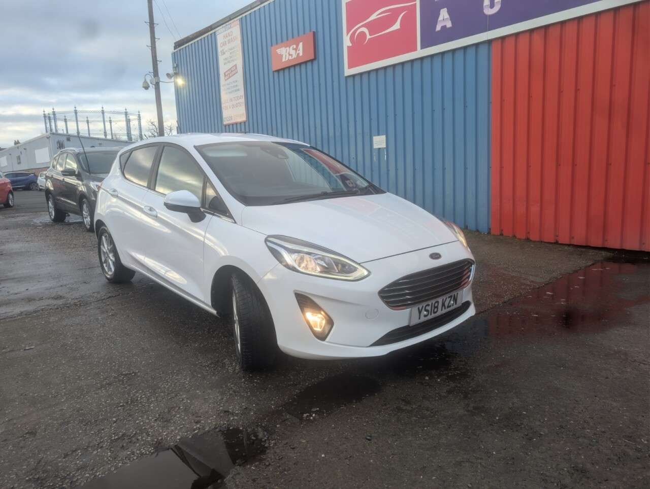 A 2018 FORD FIESTA 1.1 Ti-VCT Zetec Hatchback 5dr Petrol Manual Euro 6 (s/s) (85 ps) A 2018 FORD FIESTA 1.1 Ti-VCT Zetec Hatchback 5dr Petrol Manual Euro 6 (s/s) (85 ps)