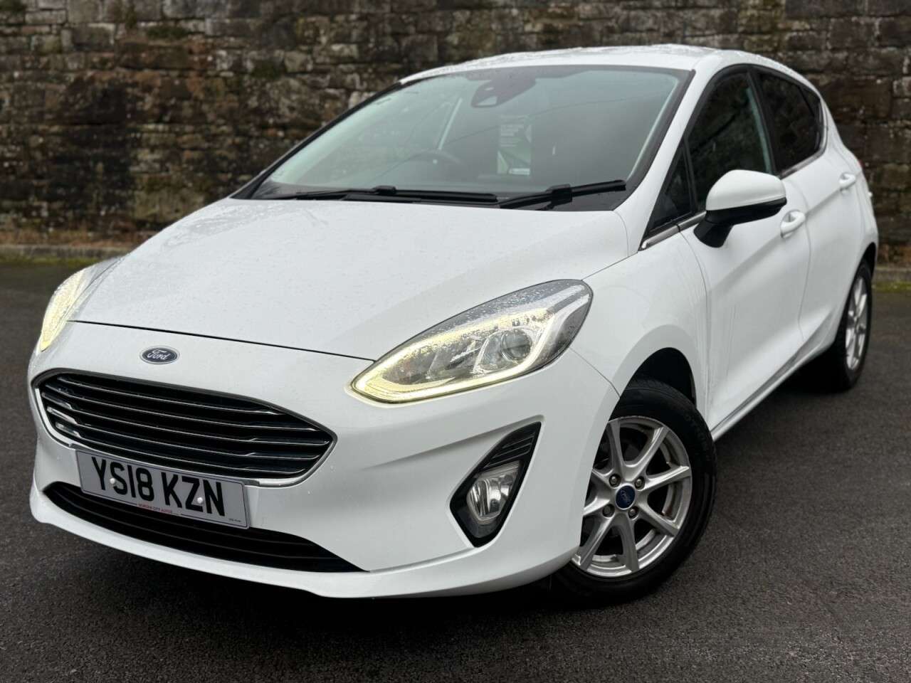 A 2018 FORD FIESTA 1.1 Ti-VCT Zetec Hatchback 5dr Petrol Manual Euro 6 (s/s) (85 ps) 1.1 ZETEC A 2018 FORD FIESTA 1.1 Ti-VCT Zetec Hatchback 5dr Petrol Manual Euro 6 (s/s) (85 ps) 1.1 ZETEC