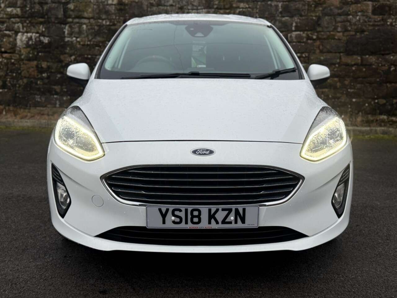 A 2018 FORD FIESTA 1.1 Ti-VCT Zetec Hatchback 5dr Petrol Manual Euro 6 (s/s) (85 ps) 1.1 ZETEC A 2018 FORD FIESTA 1.1 Ti-VCT Zetec Hatchback 5dr Petrol Manual Euro 6 (s/s) (85 ps) 1.1 ZETEC