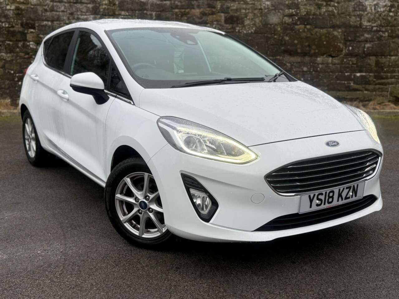 A 2018 FORD FIESTA 1.1 Ti-VCT Zetec Hatchback 5dr Petrol Manual Euro 6 (s/s) (85 ps) 1.1 ZETEC A 2018 FORD FIESTA 1.1 Ti-VCT Zetec Hatchback 5dr Petrol Manual Euro 6 (s/s) (85 ps) 1.1 ZETEC
