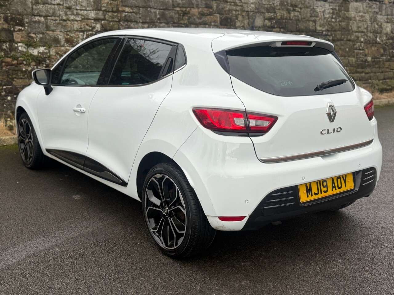 2019 RENAULT CLIO 2019 RENAULT CLIO