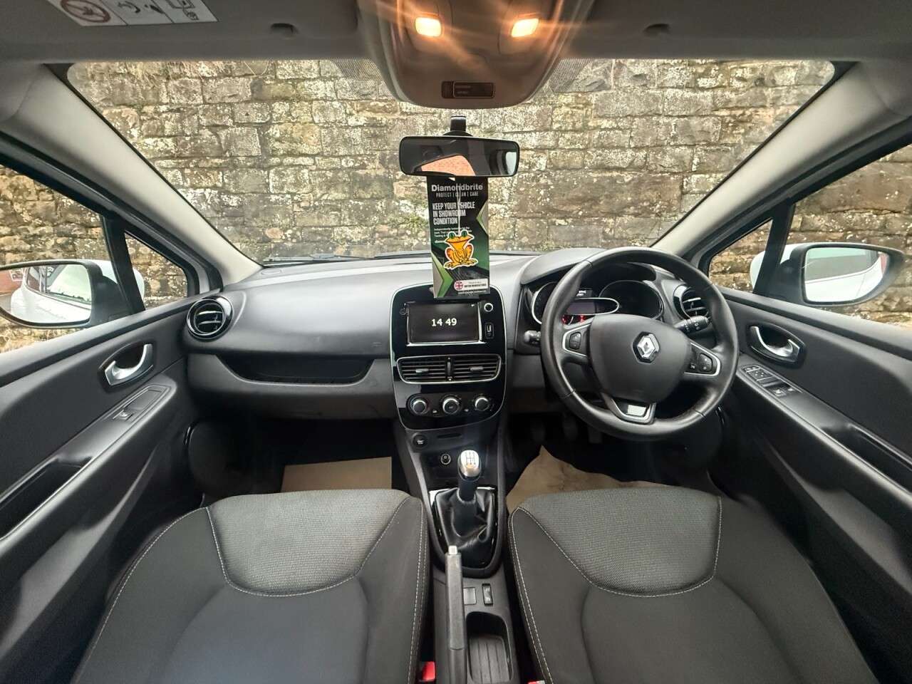2019 RENAULT CLIO 2019 RENAULT CLIO