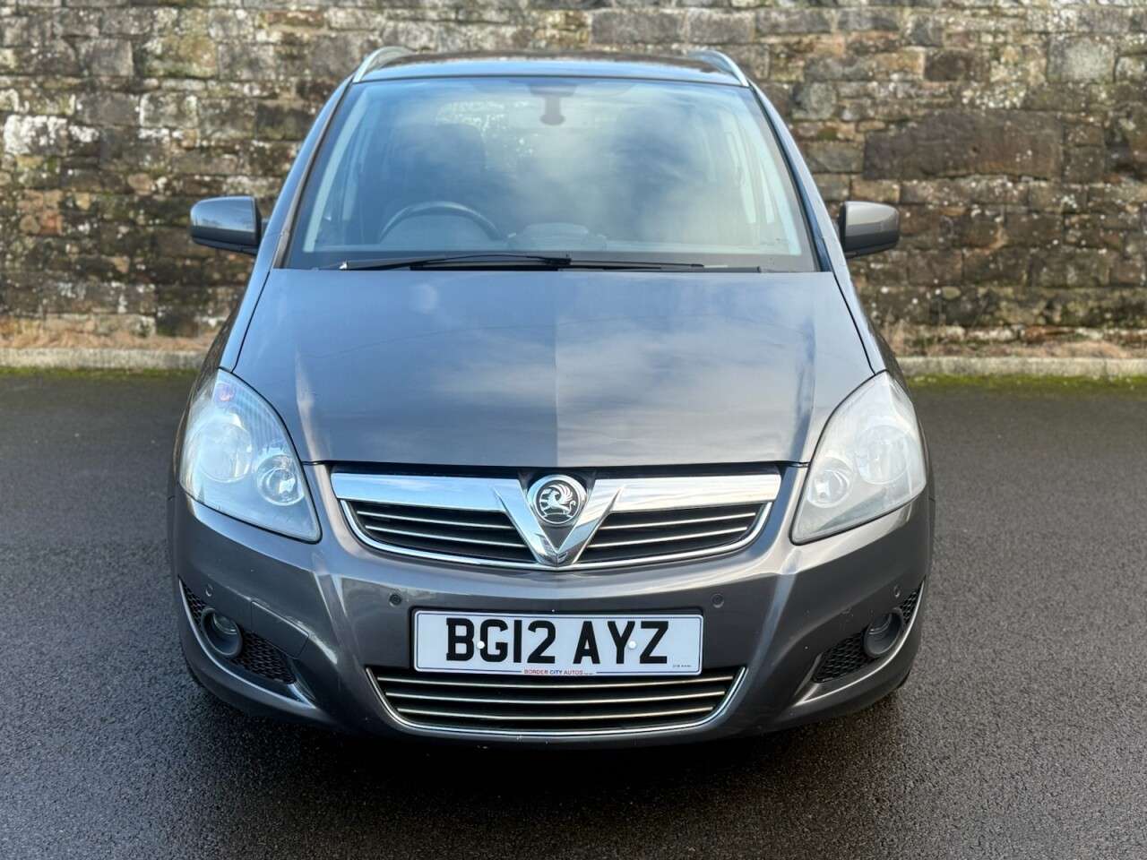 A 2012 VAUXHALL ZAFIRA 1.7 CDTi ecoFLEX Design MPV 5dr Diesel Manual Euro 5 (SNav) (125 ps) GOOD S A 2012 VAUXHALL ZAFIRA 1.7 CDTi ecoFLEX Design MPV 5dr Diesel Manual Euro 5 (SNav) (125 ps) GOOD S