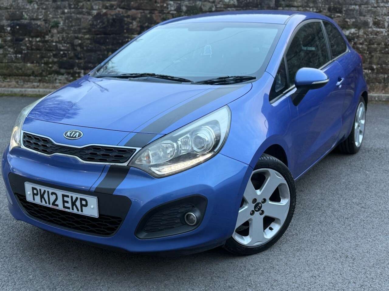 A 2012 KIA RIO 1.4 3 Hatchback 3dr Petrol Manual Euro 5 (107 bhp) 1.4 PETROL, PRESENTED IN A 2012 KIA RIO 1.4 3 Hatchback 3dr Petrol Manual Euro 5 (107 bhp) 1.4 PETROL, PRESENTED IN