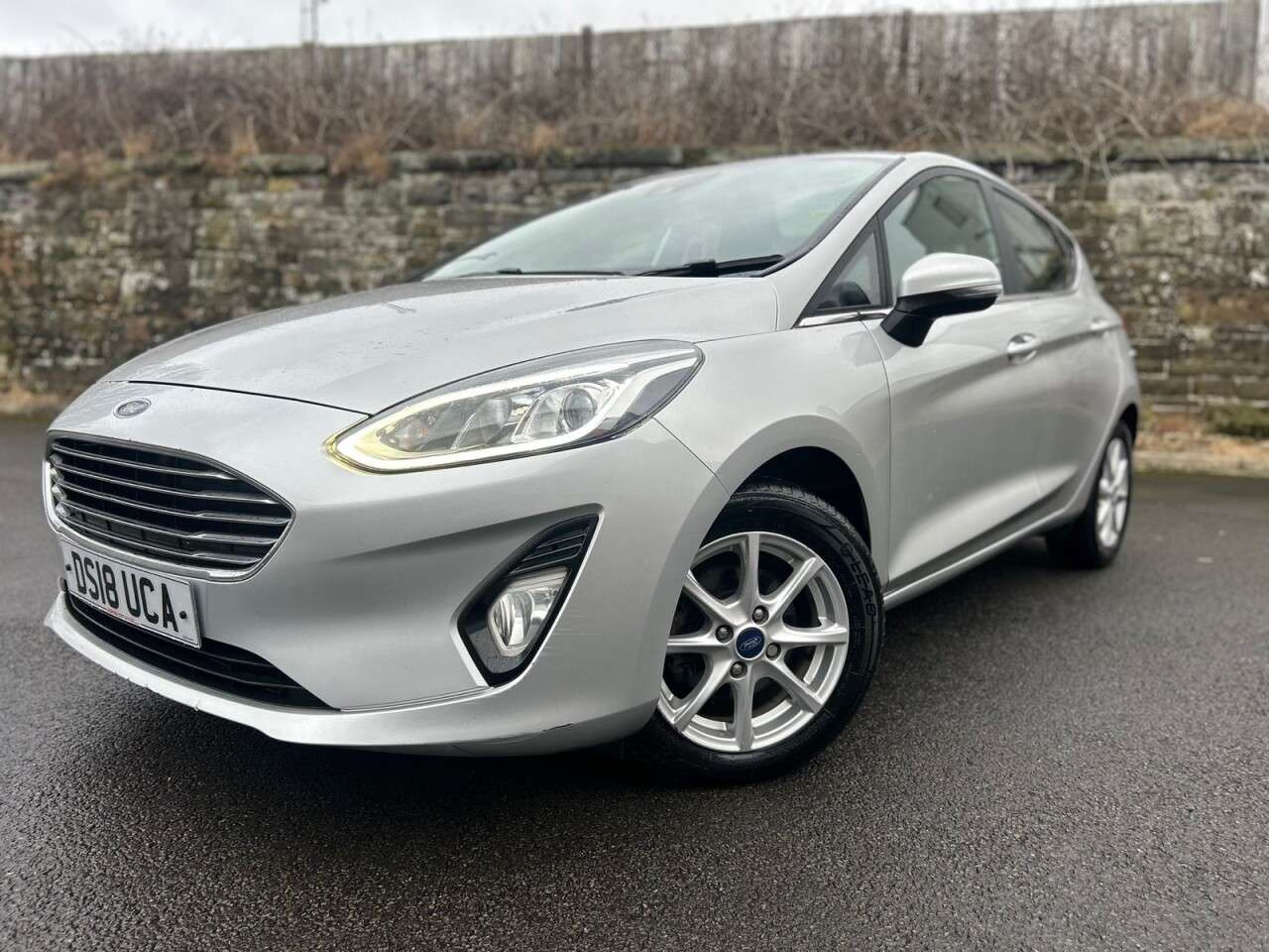 A 2018 FORD FIESTA 1.0T EcoBoost Zetec Hatchback 5dr Petrol Manual Euro 6 (s/s) (100 ps) 100 B A 2018 FORD FIESTA 1.0T EcoBoost Zetec Hatchback 5dr Petrol Manual Euro 6 (s/s) (100 ps) 100 B