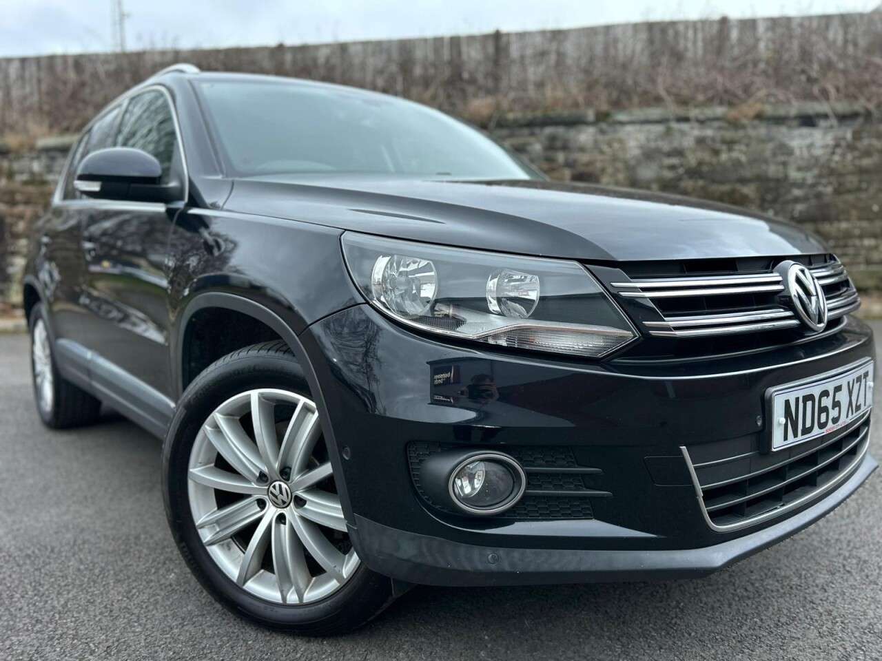 A 2016 VOLKSWAGEN TIGUAN 2.0 TDI BlueMotion Tech Match Edition SUV 5dr Diesel Manual 4WD Euro 6 (s/s A 2016 VOLKSWAGEN TIGUAN 2.0 TDI BlueMotion Tech Match Edition SUV 5dr Diesel Manual 4WD Euro 6 (s/s
