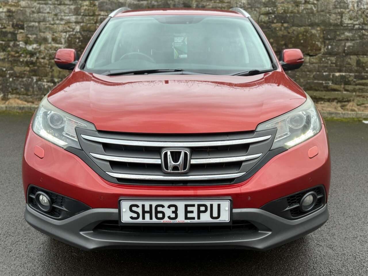 A 2014 HONDA CR-V 1.6 i-DTEC SR SUV 5dr Diesel Manual Euro 5 (s/s) (120 ps) A 2014 HONDA CR-V 1.6 i-DTEC SR SUV 5dr Diesel Manual Euro 5 (s/s) (120 ps)