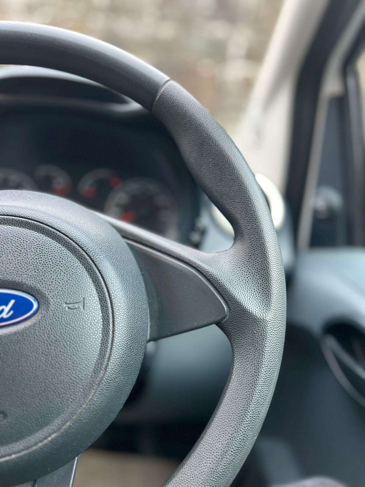 2013 FORD KA 2013 FORD KA