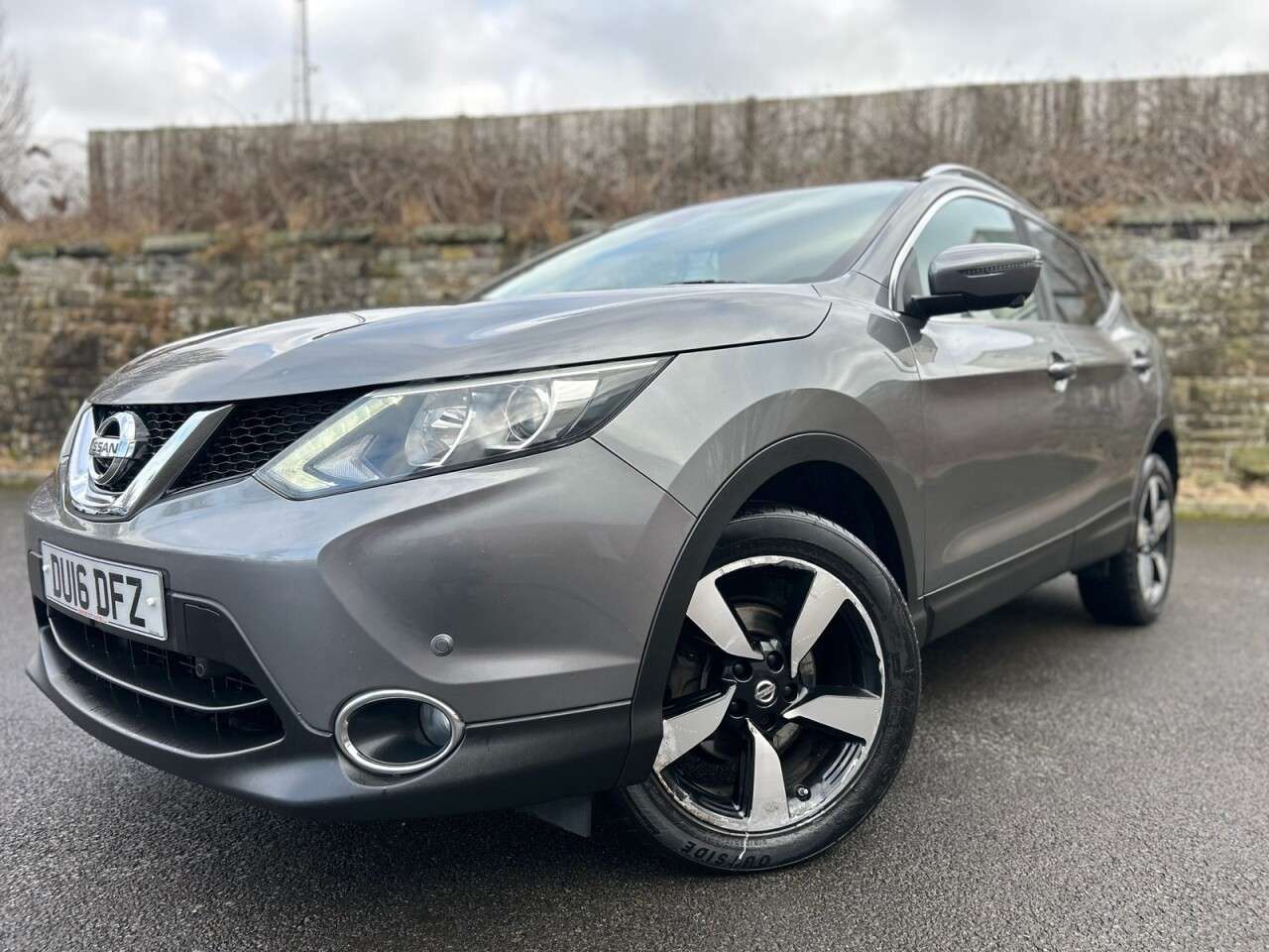 A 2016 NISSAN QASHQAI 1.5 dCi N-Connecta SUV 5dr Diesel Manual 2WD Euro 6 (s/s) (110 ps) A 2016 NISSAN QASHQAI 1.5 dCi N-Connecta SUV 5dr Diesel Manual 2WD Euro 6 (s/s) (110 ps)