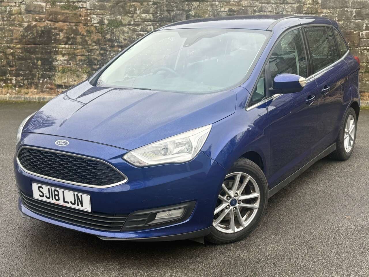 A 2018 FORD GRAND C-MAX 1.5 TDCi Zetec MPV 5dr Diesel Manual Euro 6 (s/s) (120 ps) A 2018 FORD GRAND C-MAX 1.5 TDCi Zetec MPV 5dr Diesel Manual Euro 6 (s/s) (120 ps)