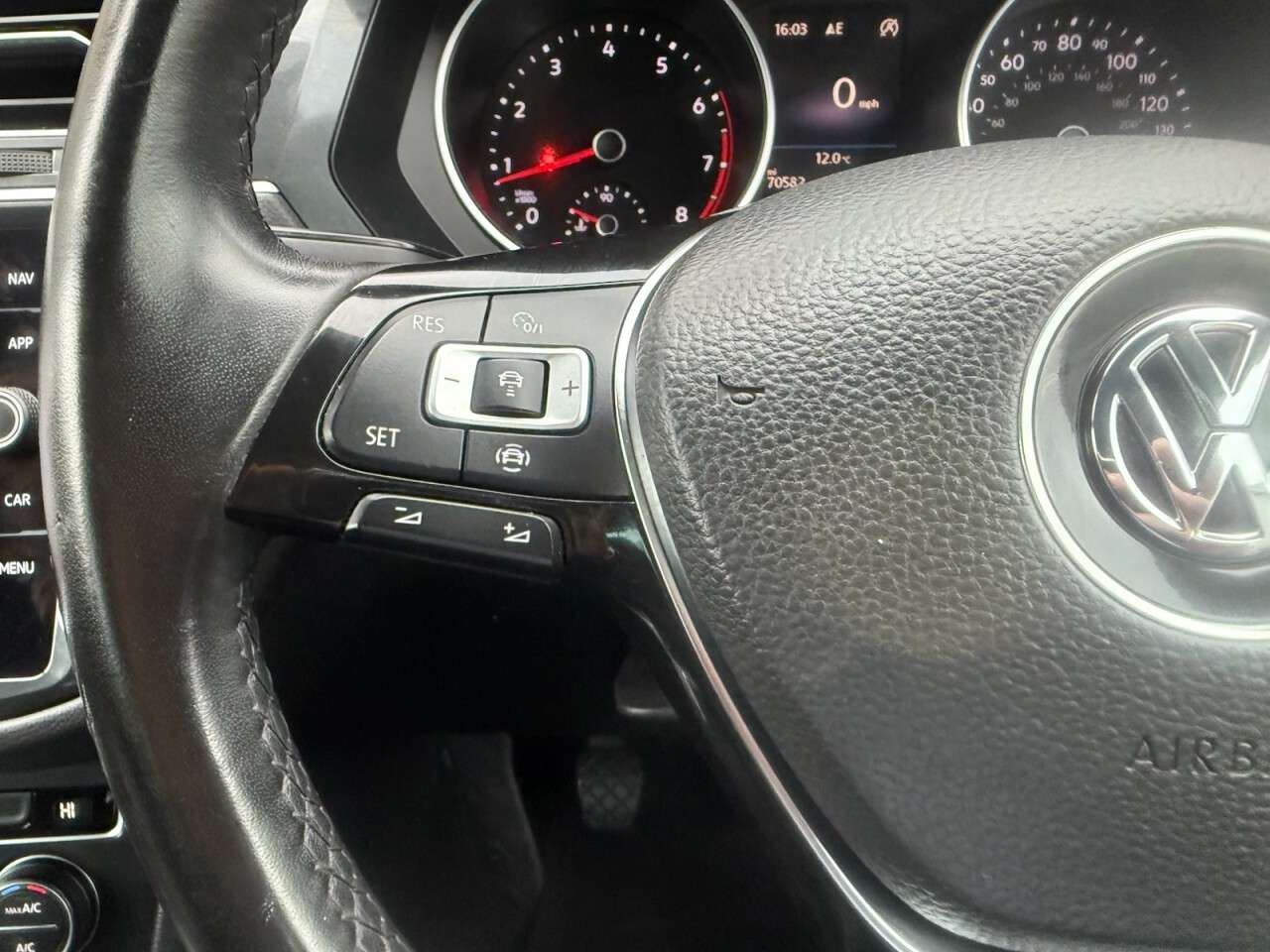 2019 VOLKSWAGEN TIGUAN 2019 VOLKSWAGEN TIGUAN