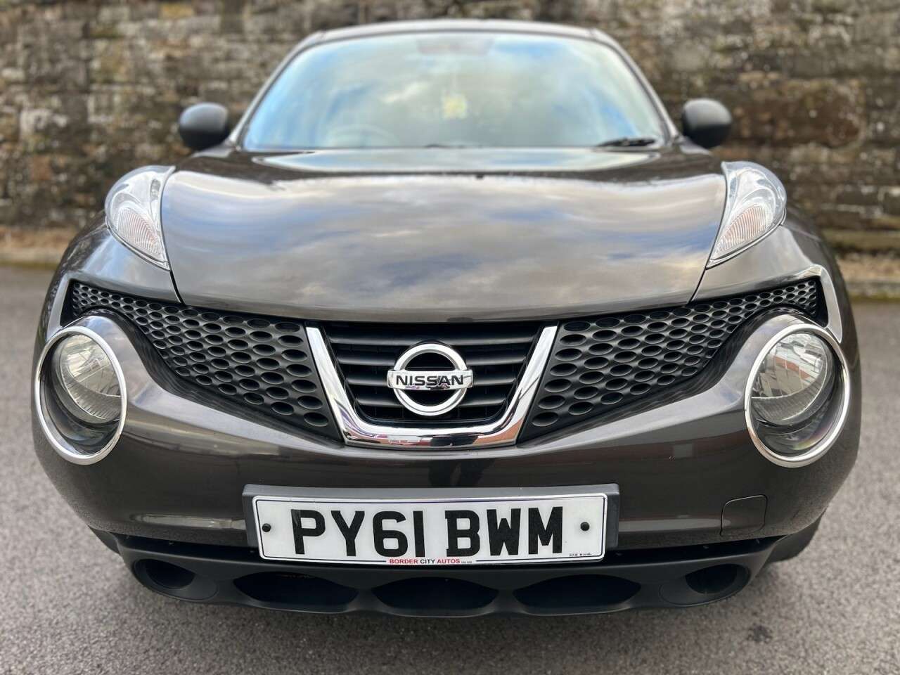 A 2011 NISSAN JUKE 1.6 Visia SUV 5dr Petrol Manual Euro 5 (117 ps) A 2011 NISSAN JUKE 1.6 Visia SUV 5dr Petrol Manual Euro 5 (117 ps)