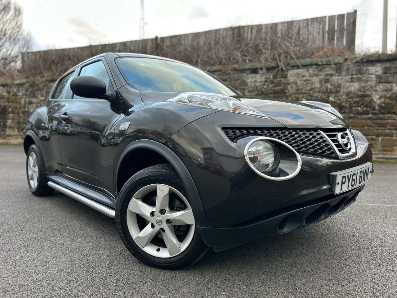 A 2011 NISSAN JUKE 1.6 Visia SUV 5dr Petrol Manual Euro 5 (117 ps) A 2011 NISSAN JUKE 1.6 Visia SUV 5dr Petrol Manual Euro 5 (117 ps)