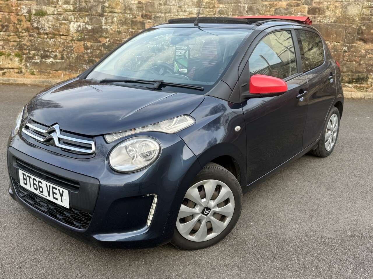 A 2016 CITROEN C1 1.2 PureTech Feel Airscape 5dr Petrol Manual Euro 6 (Euro 6) (82 ps) A 2016 CITROEN C1 1.2 PureTech Feel Airscape 5dr Petrol Manual Euro 6 (Euro 6) (82 ps)