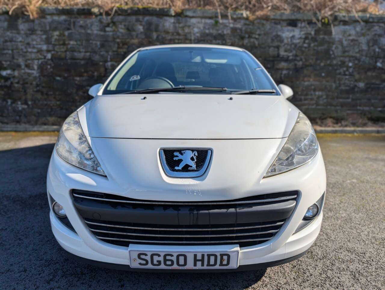 A 2010 PEUGEOT 207 1.4 HDi Millesim Hatchback 5dr Diesel Manual Euro 5 (70 ps) A 2010 PEUGEOT 207 1.4 HDi Millesim Hatchback 5dr Diesel Manual Euro 5 (70 ps)