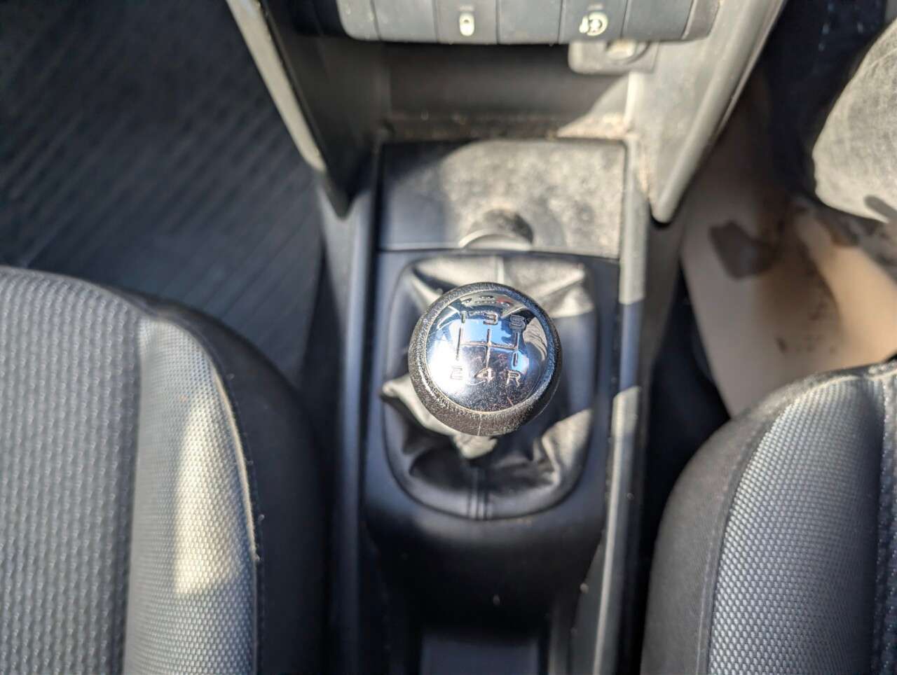 2010 PEUGEOT 207 2010 PEUGEOT 207