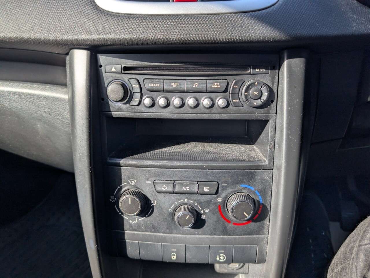 2010 PEUGEOT 207 2010 PEUGEOT 207