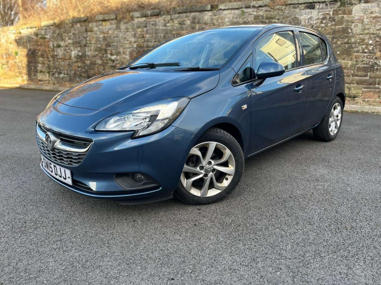 A 2015 VAUXHALL CORSA 1.4i ecoFLEX Excite Hatchback 5dr Petrol Manual Euro 6 (a/c) (90 ps) A 2015 VAUXHALL CORSA 1.4i ecoFLEX Excite Hatchback 5dr Petrol Manual Euro 6 (a/c) (90 ps)