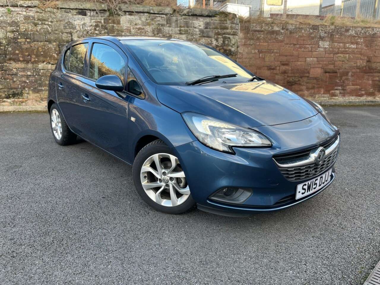 A 2015 VAUXHALL CORSA 1.4i ecoFLEX Excite Hatchback 5dr Petrol Manual Euro 6 (a/c) (90 ps) A 2015 VAUXHALL CORSA 1.4i ecoFLEX Excite Hatchback 5dr Petrol Manual Euro 6 (a/c) (90 ps)