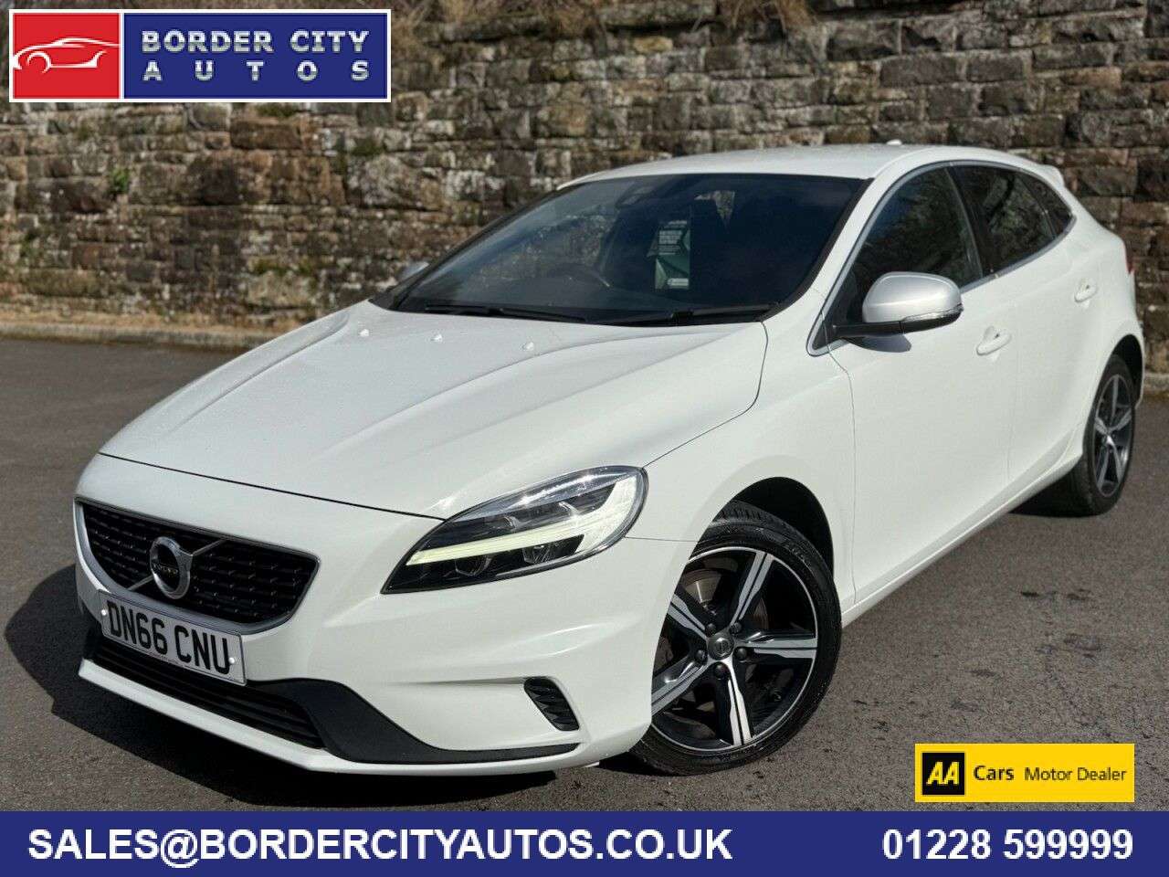 2016 VOLVO V40 2016 VOLVO V40