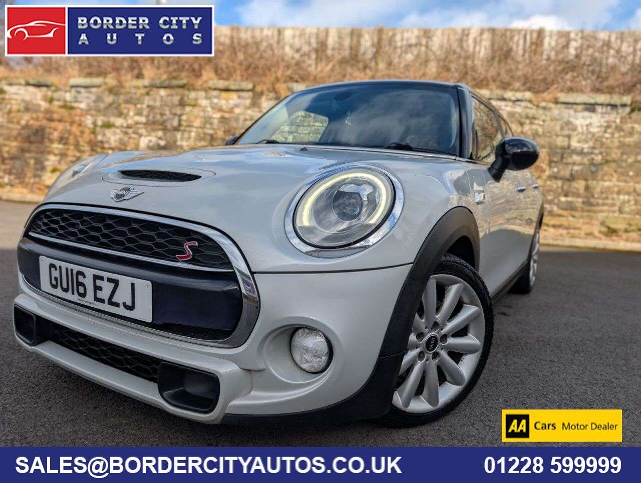 A 2016 MINI HATCH 2.0 Cooper SD Hatchback 5dr Diesel Manual Euro 6 (s/s) (170 ps) A 2016 MINI HATCH 2.0 Cooper SD Hatchback 5dr Diesel Manual Euro 6 (s/s) (170 ps)
