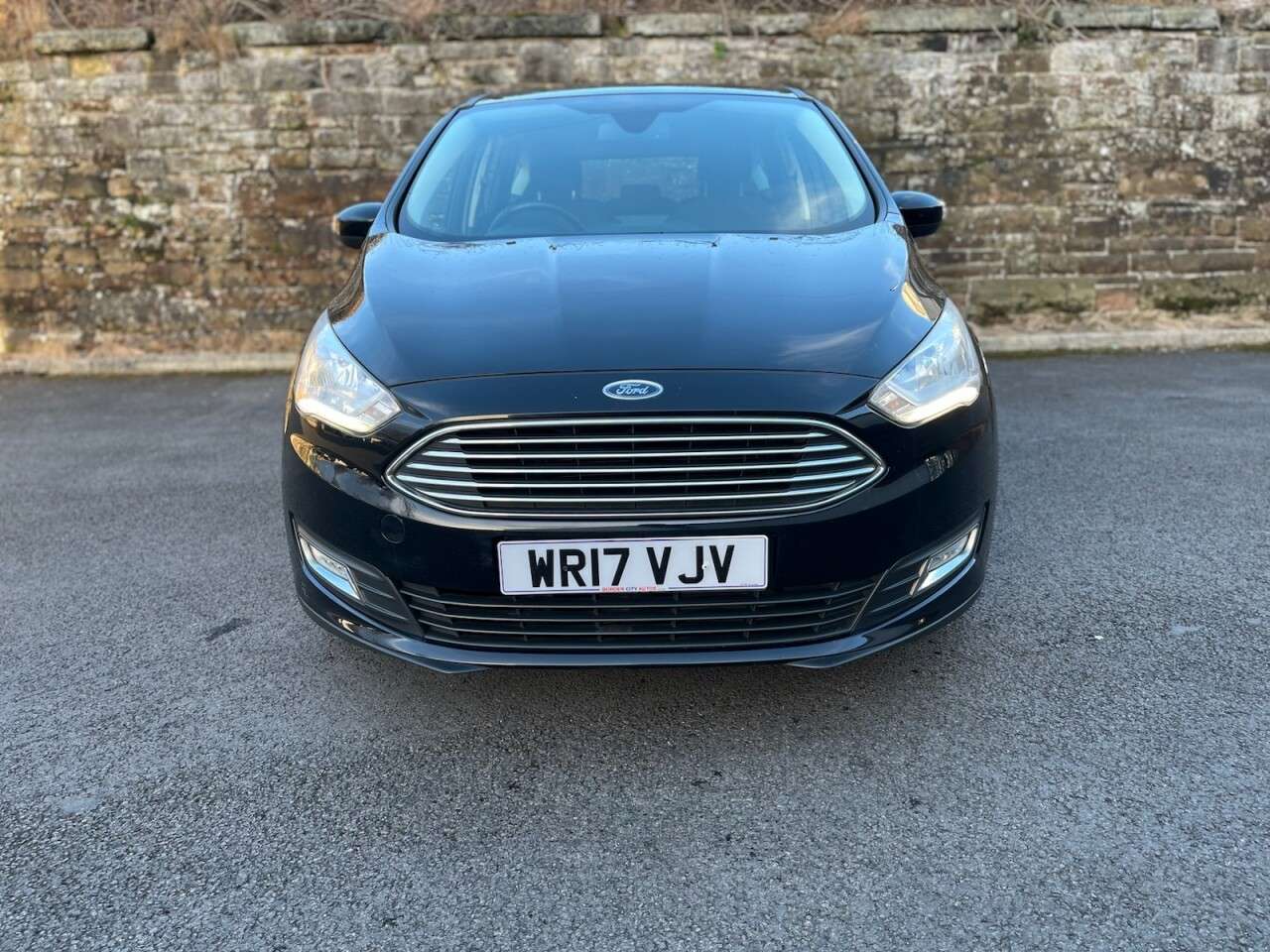 A 2017 FORD C-MAX 1.5 TDCi Titanium MPV 5dr Diesel Manual Euro 6 (s/s) (120 ps) A 2017 FORD C-MAX 1.5 TDCi Titanium MPV 5dr Diesel Manual Euro 6 (s/s) (120 ps)