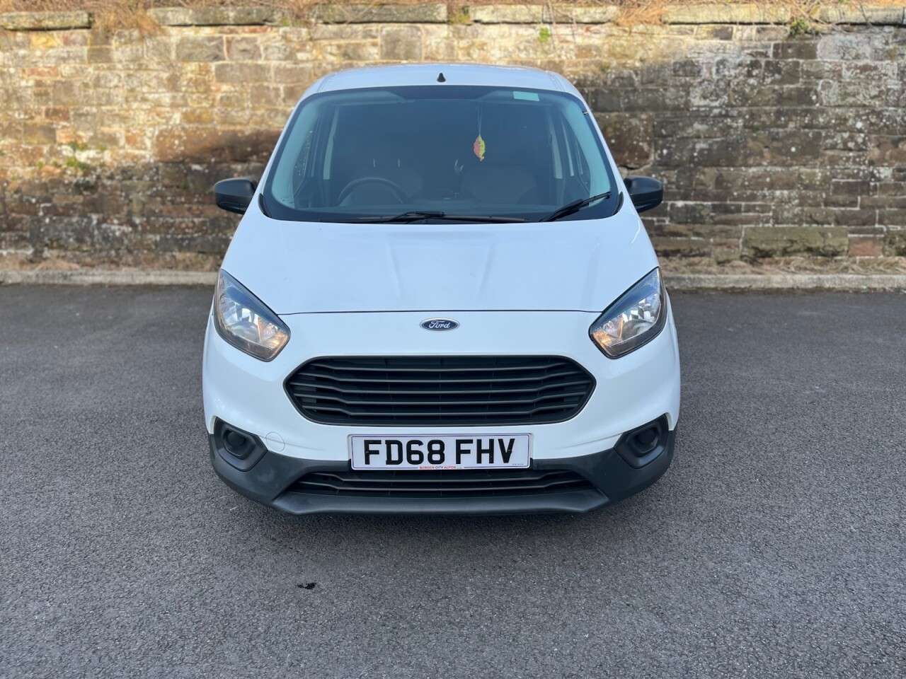 A 2019 FORD TRANSIT COURIER 1.5 TDCi Panel Van 5dr Diesel Manual L1 Euro 6 (75 ps) A 2019 FORD TRANSIT COURIER 1.5 TDCi Panel Van 5dr Diesel Manual L1 Euro 6 (75 ps)