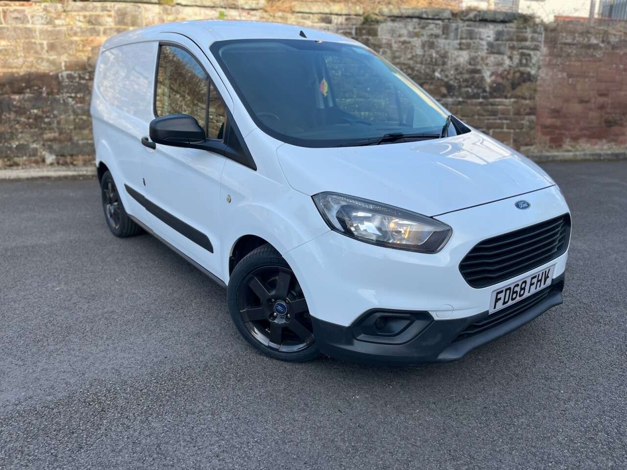 A 2019 FORD TRANSIT COURIER 1.5 TDCi Panel Van 5dr Diesel Manual L1 Euro 6 (75 ps) A 2019 FORD TRANSIT COURIER 1.5 TDCi Panel Van 5dr Diesel Manual L1 Euro 6 (75 ps)