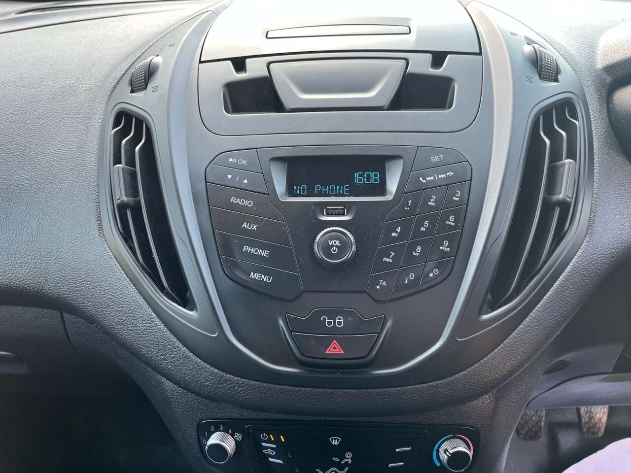 2019 FORD TRANSIT COURIER 2019 FORD TRANSIT COURIER