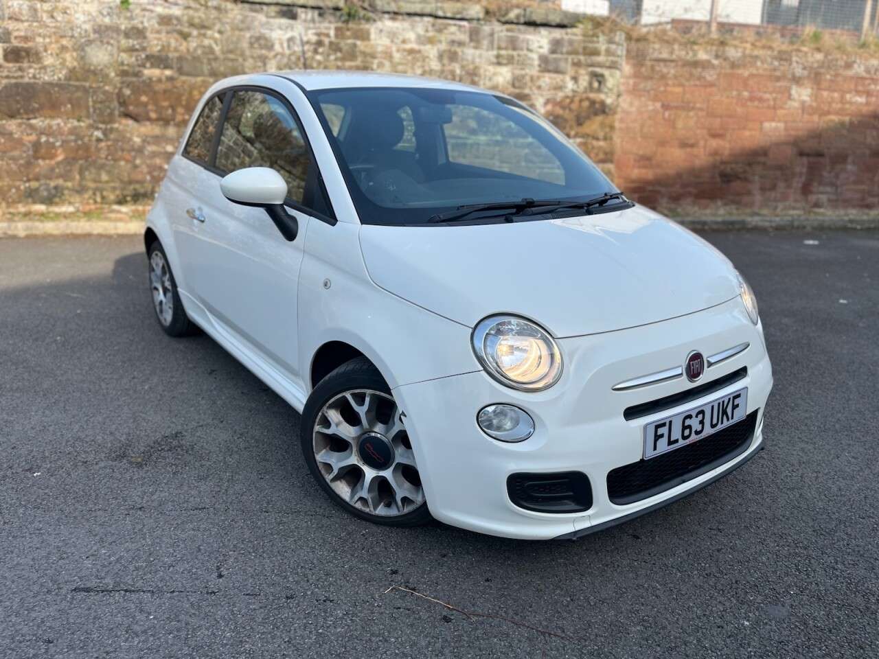 A 2013 FIAT 500 1.2 S Hatchback 3dr Petrol Manual Euro 5 (s/s) (69 bhp) A 2013 FIAT 500 1.2 S Hatchback 3dr Petrol Manual Euro 5 (s/s) (69 bhp)