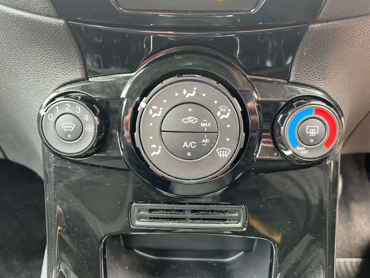 2017 FORD FIESTA 2017 FORD FIESTA