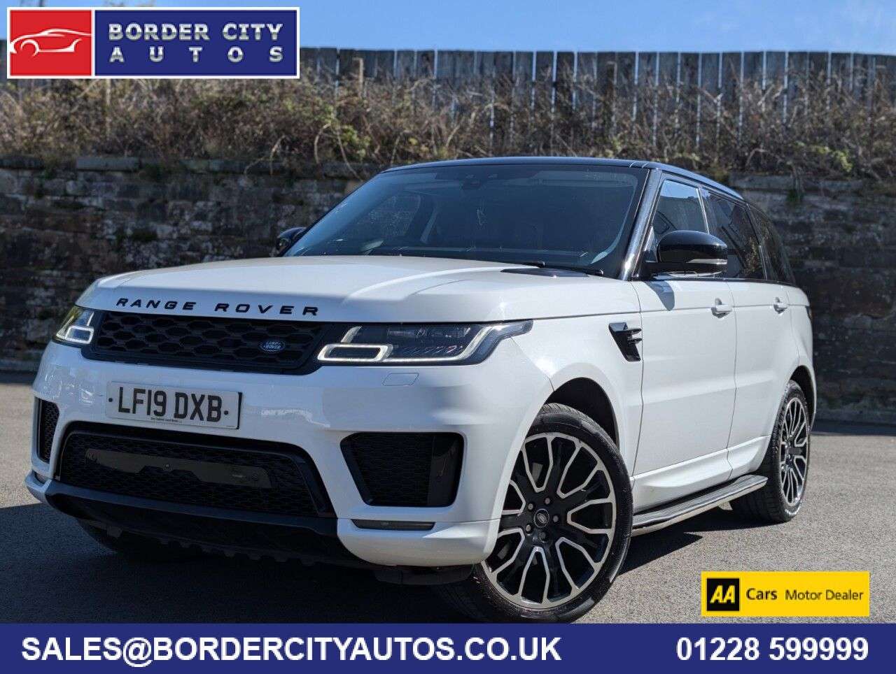 A 2019 LAND ROVER RANGE ROVER SPORT 3.0 SD V6 HSE SUV 5dr Diesel Auto 4WD Euro 6 (s/s) (306 ps) A 2019 LAND ROVER RANGE ROVER SPORT 3.0 SD V6 HSE SUV 5dr Diesel Auto 4WD Euro 6 (s/s) (306 ps)