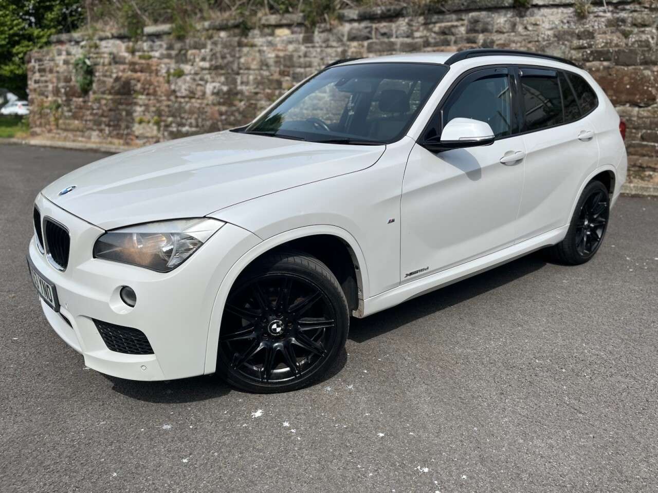 A 2013 BMW X1 2.0 18d M Sport SUV 5dr Diesel Manual xDrive Euro 5 (s/s) (143 ps) A 2013 BMW X1 2.0 18d M Sport SUV 5dr Diesel Manual xDrive Euro 5 (s/s) (143 ps)