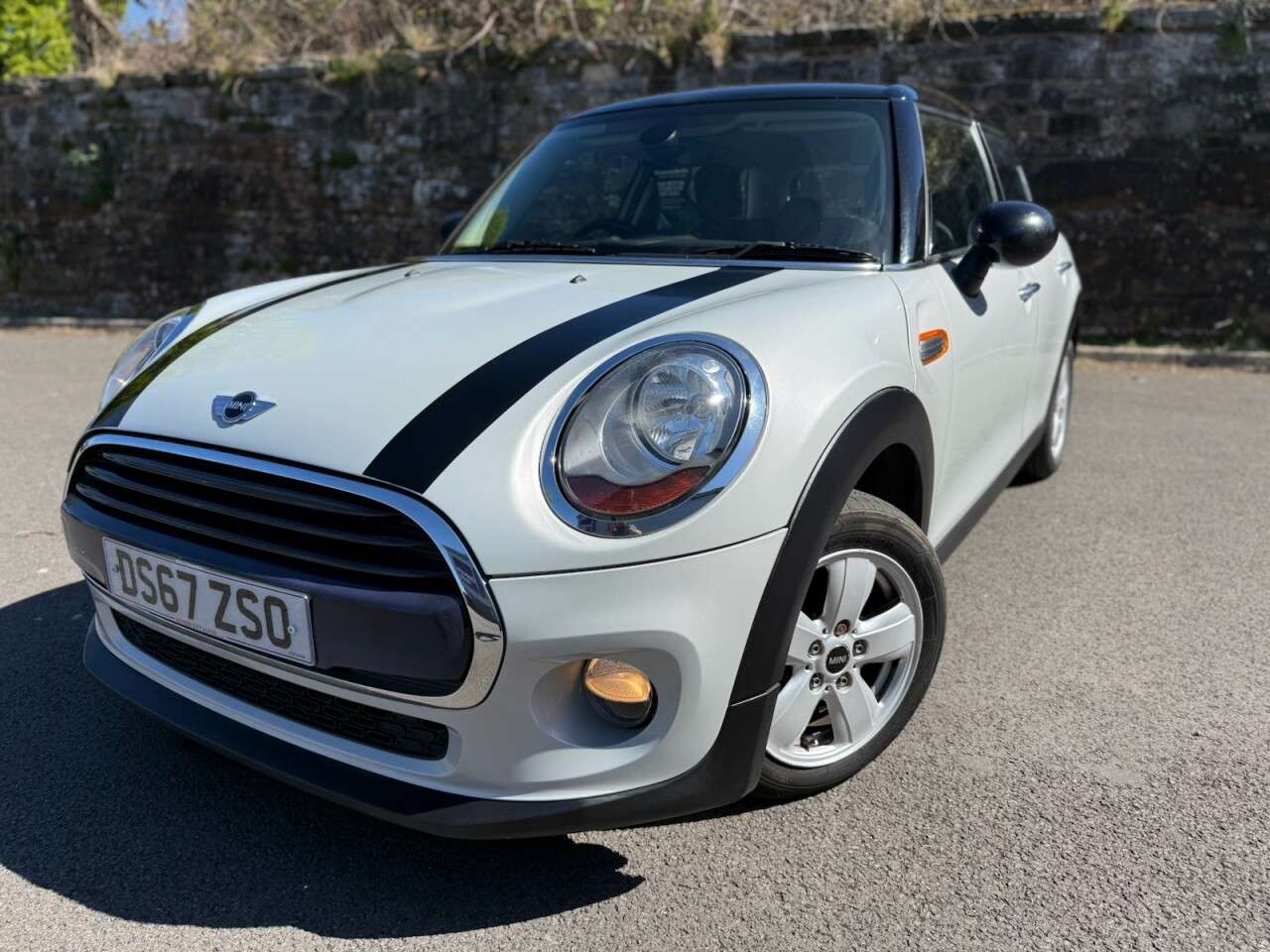 A 2017 MINI HATCH 1.5 Cooper D Hatchback 5dr Diesel Manual Euro 6 (s/s) (116 ps) A 2017 MINI HATCH 1.5 Cooper D Hatchback 5dr Diesel Manual Euro 6 (s/s) (116 ps)