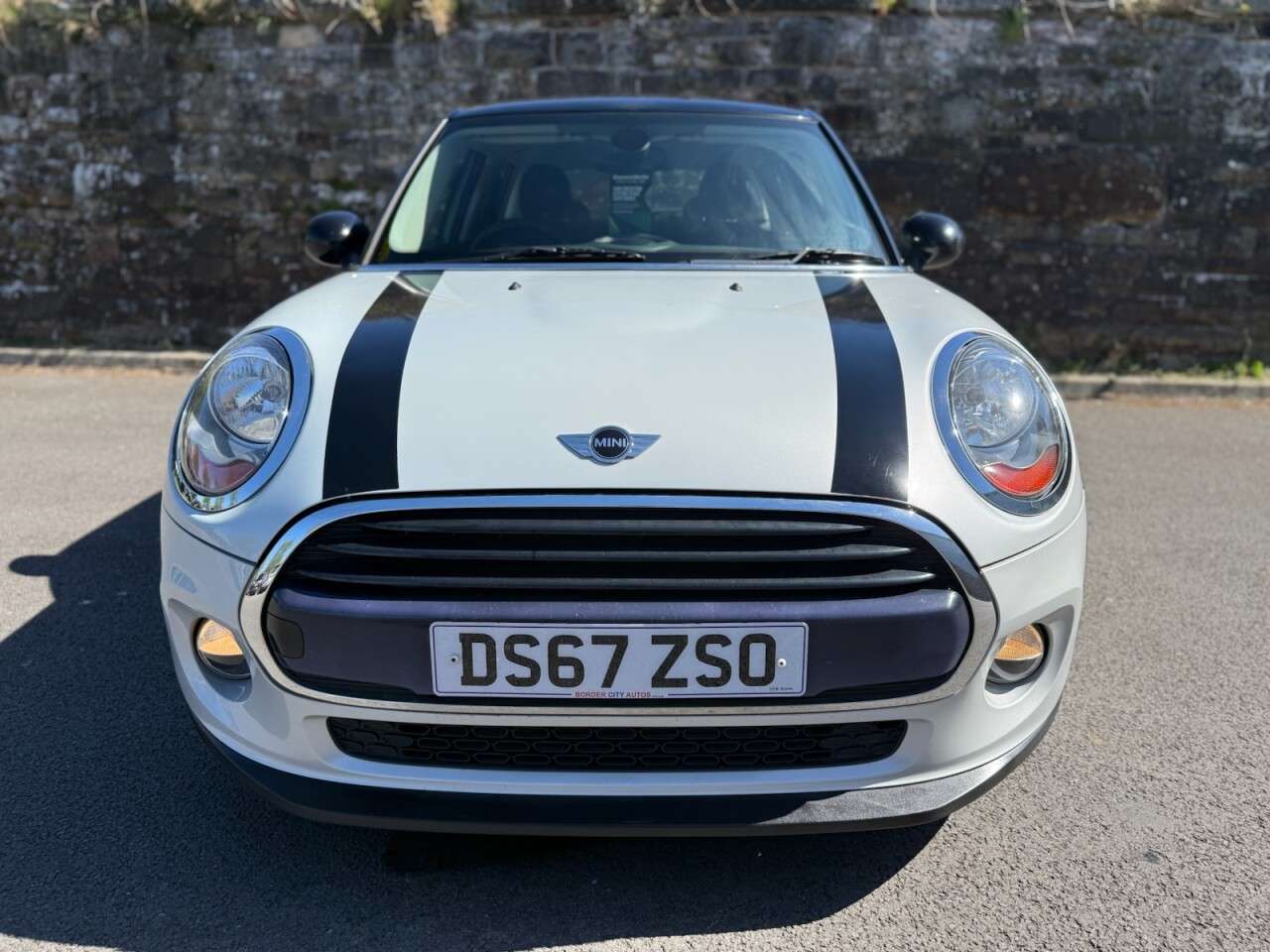 A 2017 MINI HATCH 1.5 Cooper D Hatchback 5dr Diesel Manual Euro 6 (s/s) (116 ps) A 2017 MINI HATCH 1.5 Cooper D Hatchback 5dr Diesel Manual Euro 6 (s/s) (116 ps)